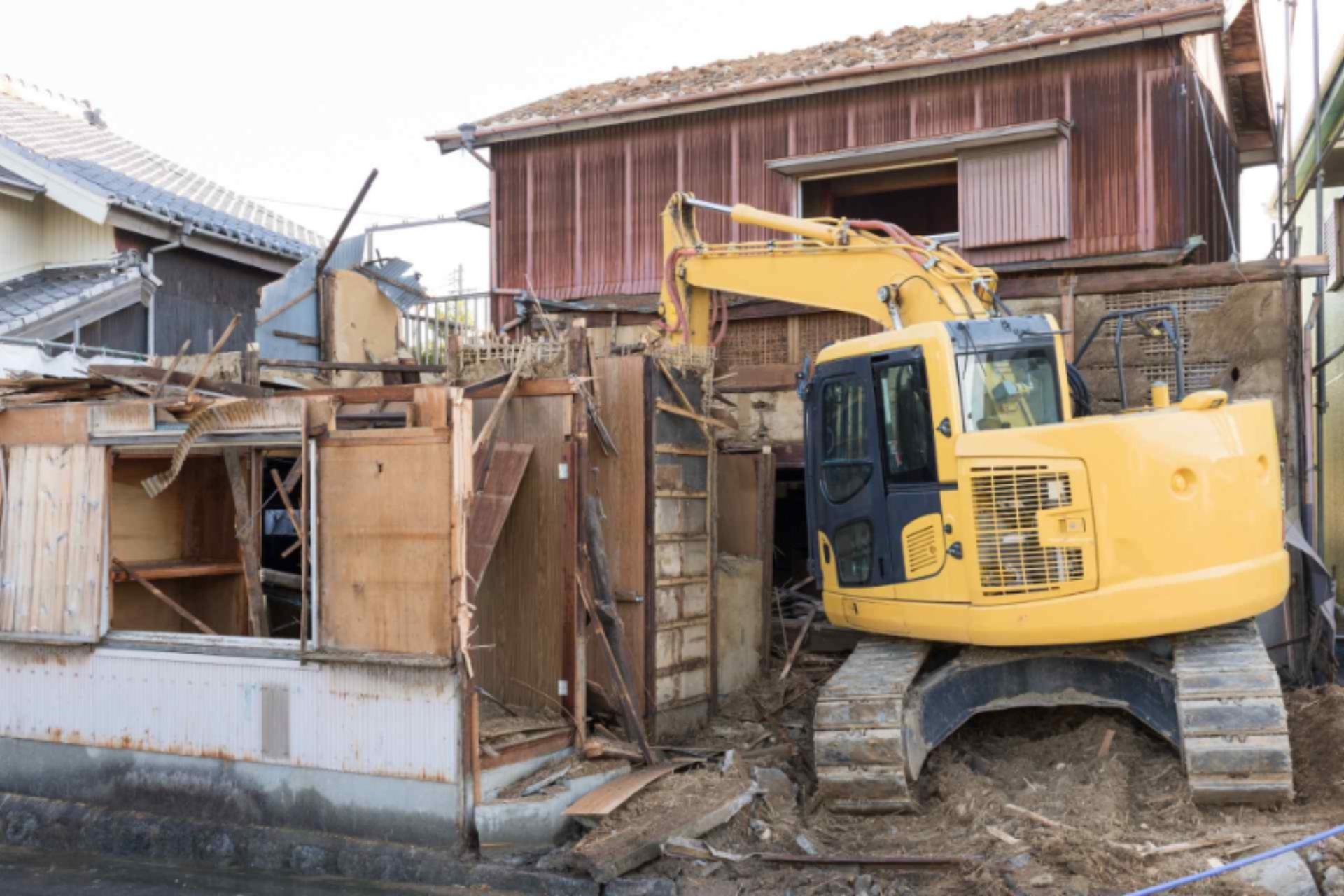 除去を安全に実施 | 神奈川県横浜の解体なら株式会社インクラフト